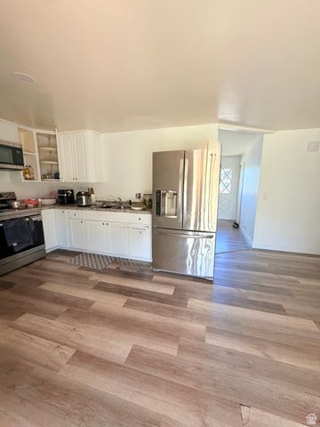 2029 W 4400 S, Roy, UT 84067
