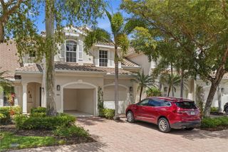 12854 Carrington CIR 7, Naples, FL 34105