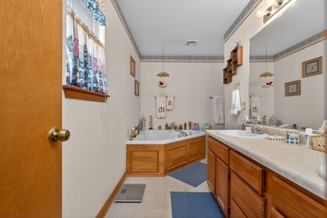 55430 E 298 Road, Monkey Island, OK 74331