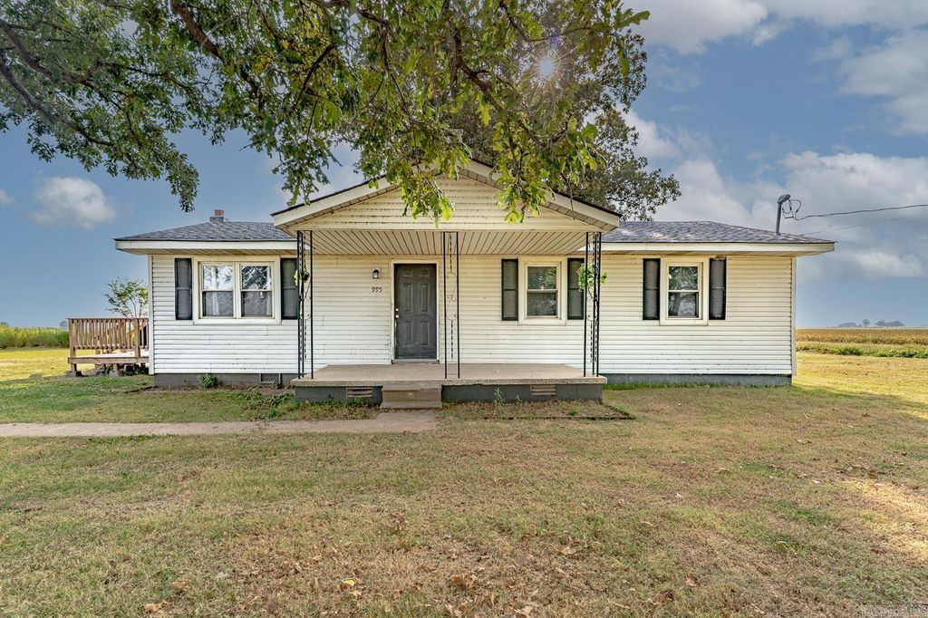 995 Greene 914 Road, Paragould, AR 72450