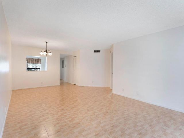 3349 Lucerne Park Drive, Greenacres, FL 33467