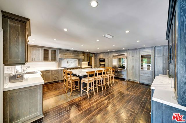 5441 Calvin Avenue, Tarzana (los Angeles), CA 91356