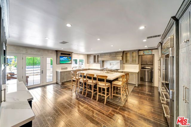 5441 Calvin Avenue, Tarzana (los Angeles), CA 91356