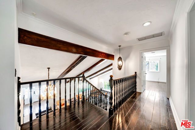 5441 Calvin Avenue, Tarzana (los Angeles), CA 91356