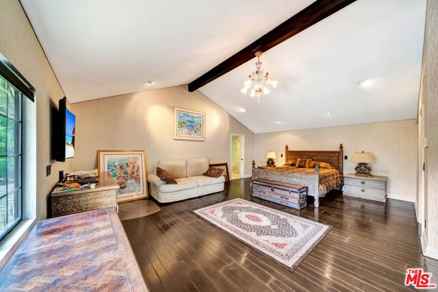 5441 Calvin Avenue, Tarzana (los Angeles), CA 91356