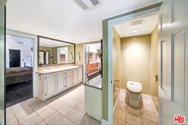 5441 Calvin Avenue, Tarzana (los Angeles), CA 91356