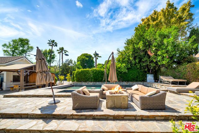 5441 Calvin Avenue, Tarzana (los Angeles), CA 91356