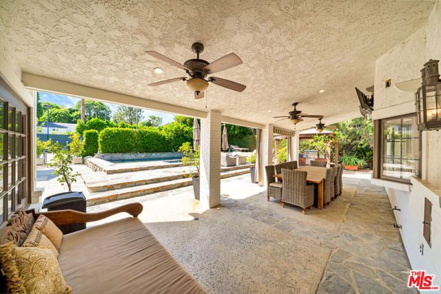 5441 Calvin Avenue, Tarzana (los Angeles), CA 91356