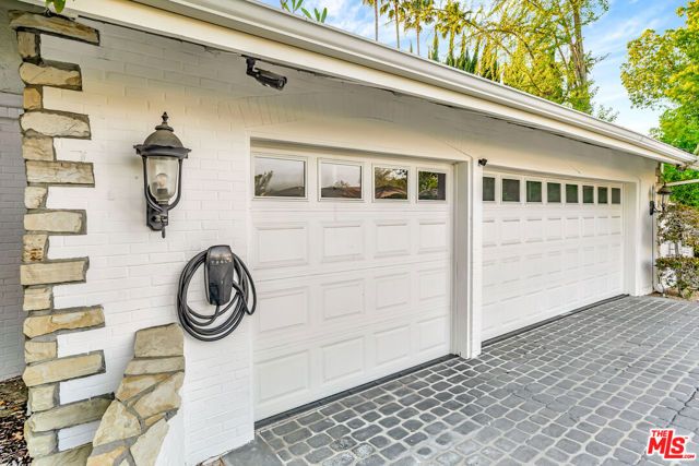 5441 Calvin Avenue, Tarzana (los Angeles), CA 91356