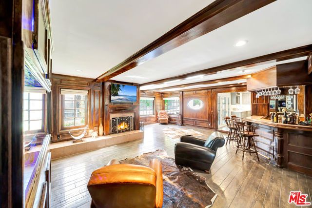 5441 Calvin Avenue, Tarzana (los Angeles), CA 91356