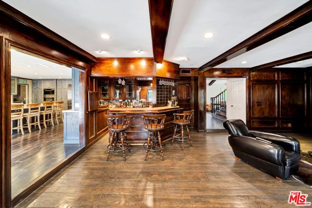 5441 Calvin Avenue, Tarzana (los Angeles), CA 91356