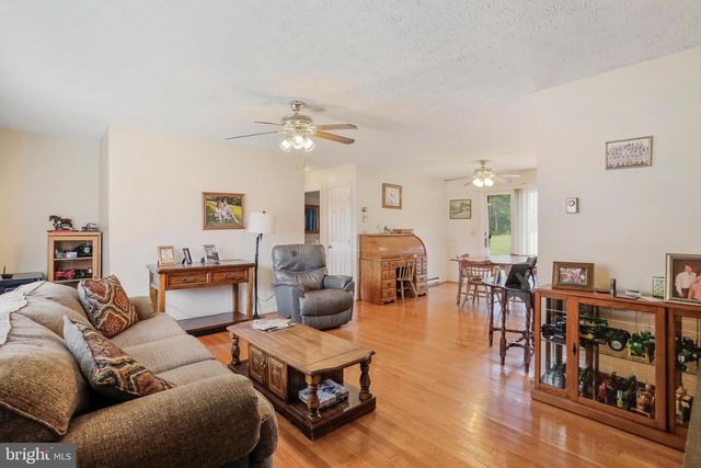 201 REBEL HILL DR, Augusta, WV 26704