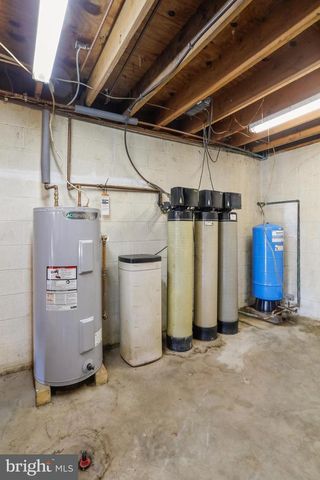 201 REBEL HILL DR, Augusta, WV 26704