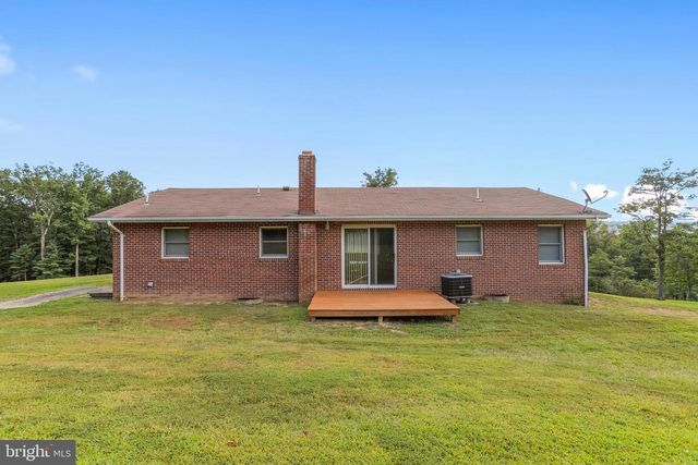 201 REBEL HILL DR, Augusta, WV 26704