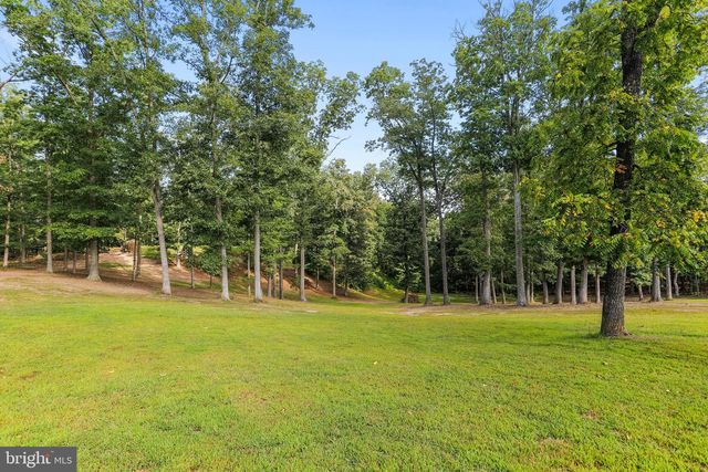 201 REBEL HILL DR, Augusta, WV 26704