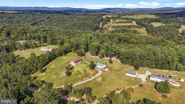 201 REBEL HILL DR, Augusta, WV 26704