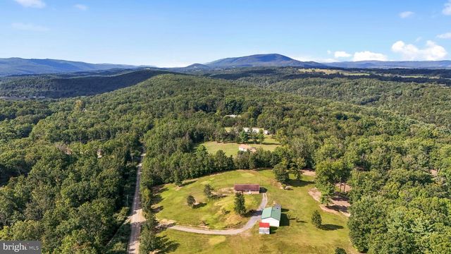 201 REBEL HILL DR, Augusta, WV 26704