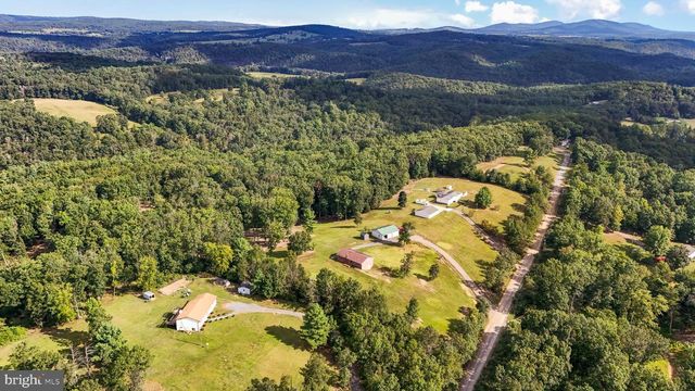 201 REBEL HILL DR, Augusta, WV 26704