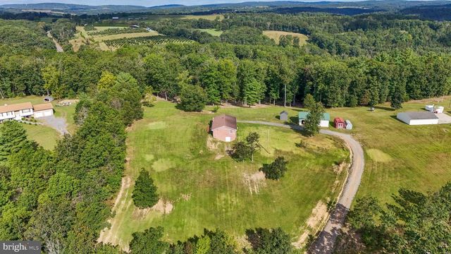 201 REBEL HILL DR, Augusta, WV 26704