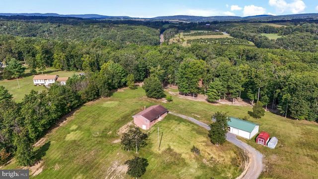 201 REBEL HILL DR, Augusta, WV 26704