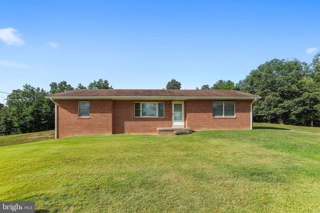 201 REBEL HILL DR, Augusta, WV 26704