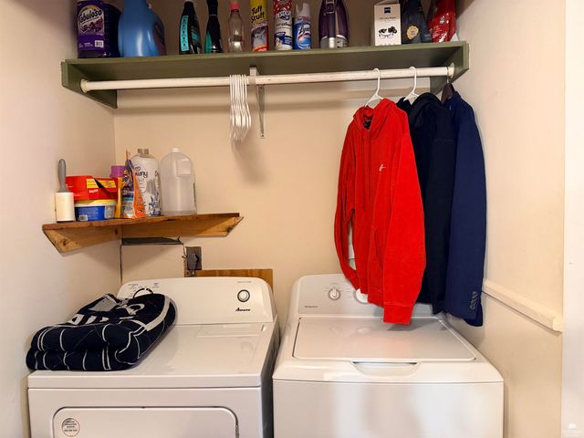 825 Mission Avenue, Manhattan, KS 66502