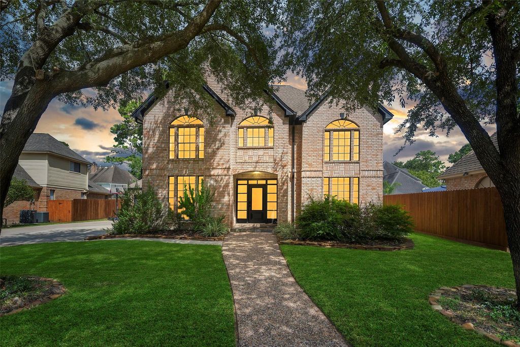 6786 Kestrel Court, Houston, TX 77069