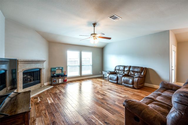 1514 San Carlos Drive, Van Alstyne, TX 75495