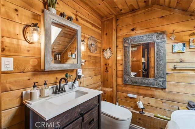 24214 Zurich, Crestline, CA 92325