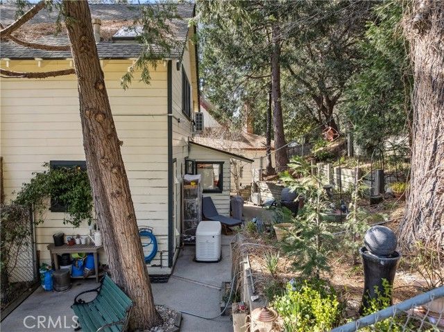 24214 Zurich, Crestline, CA 92325