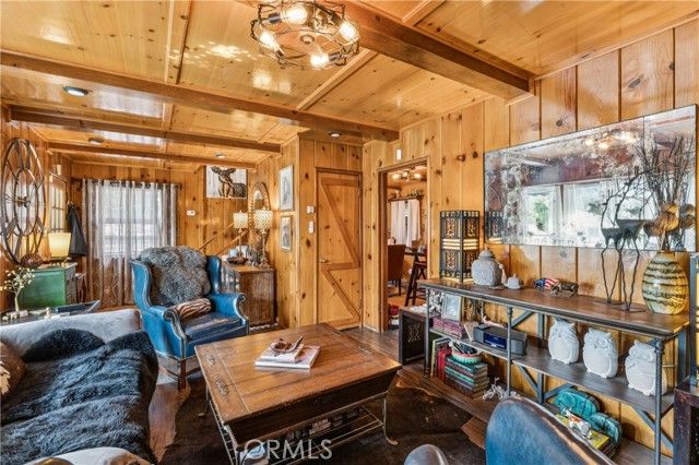 24214 Zurich, Crestline, CA 92325