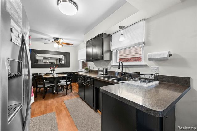 31602 Madison Avenue, Madison Heights, MI 48071