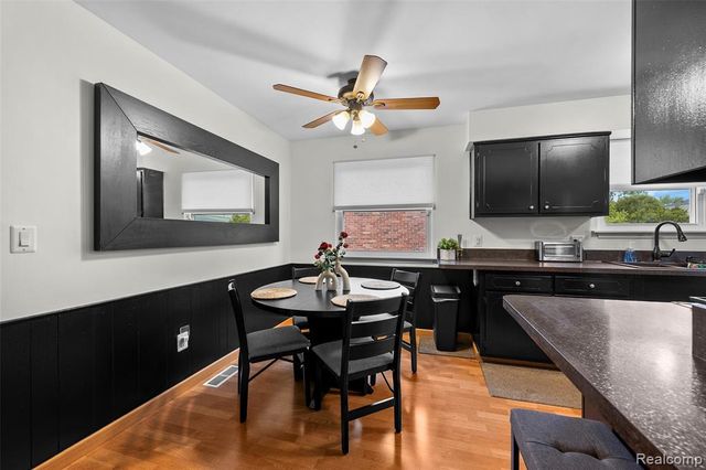 31602 Madison Avenue, Madison Heights, MI 48071