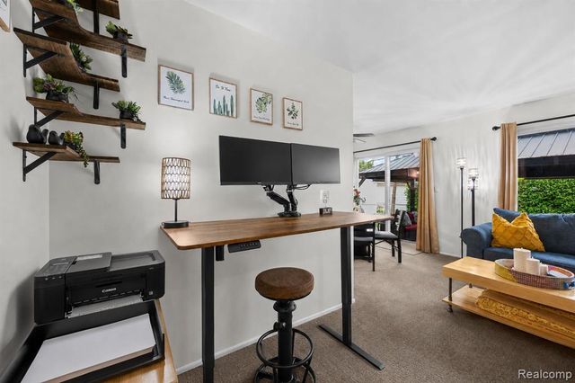 31602 Madison Avenue, Madison Heights, MI 48071