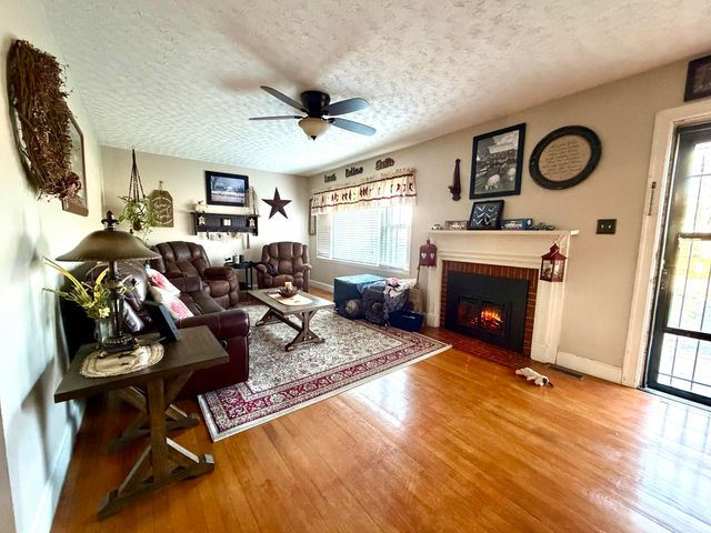 120 Windsor Drive, Winchester, KY 40391