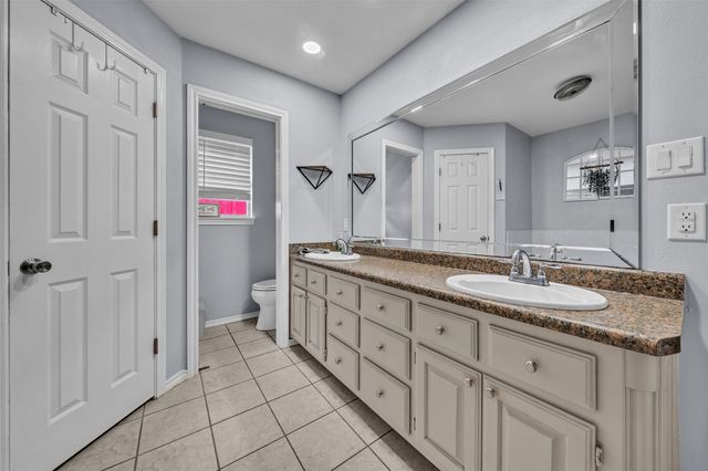 1557 Woodbee Court, Azle, TX 76020