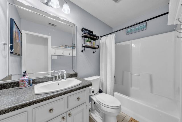 1557 Woodbee Court, Azle, TX 76020