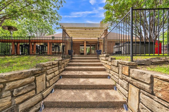 1557 Woodbee Court, Azle, TX 76020