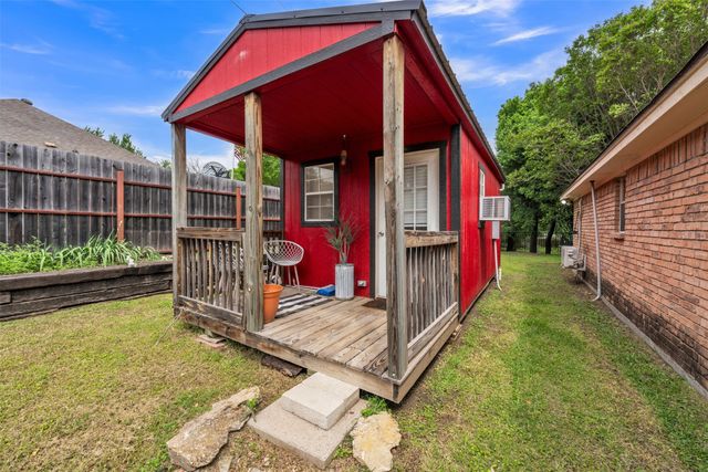 1557 Woodbee Court, Azle, TX 76020