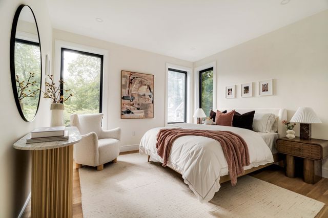 19-21 Maple Park 1, Newton, MA 02459