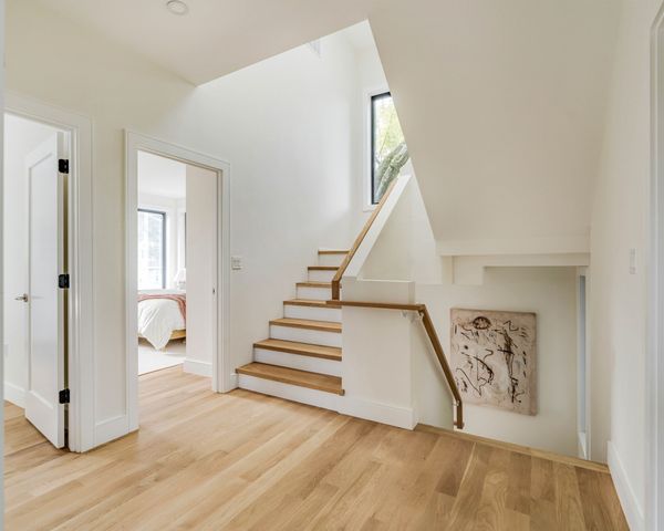 19-21 Maple Park 1, Newton, MA 02459