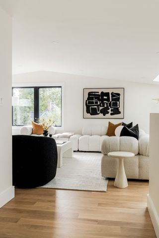 19-21 Maple Park 1, Newton, MA 02459