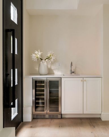 19-21 Maple Park 1, Newton, MA 02459