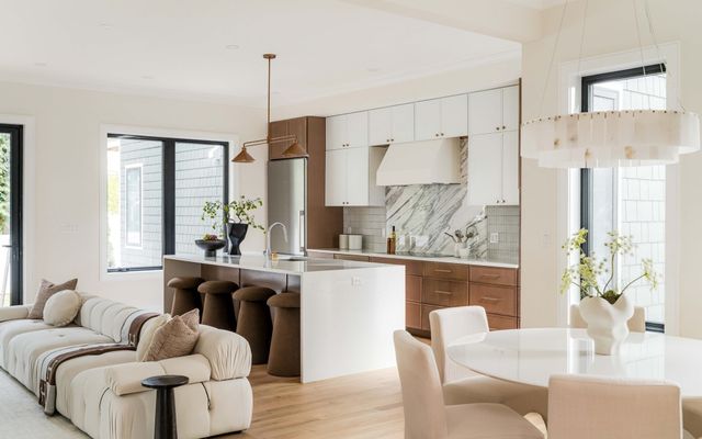19-21 Maple Park 1, Newton, MA 02459