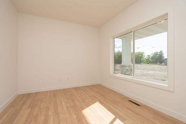 25341 Delmar Avenue, New Prague, MN 56071