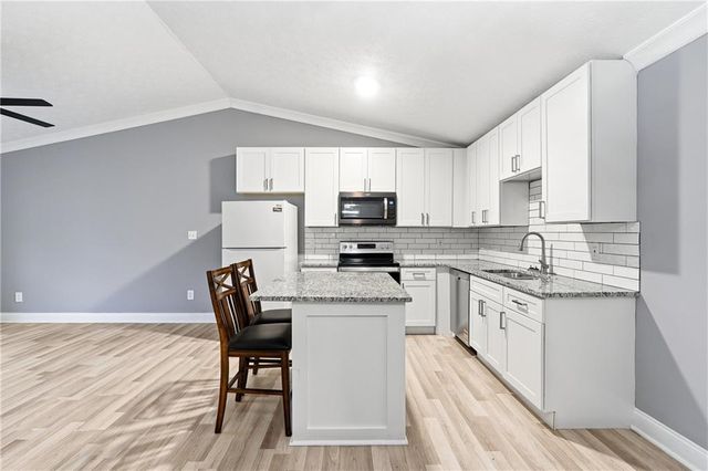 677 Tarkington Road S, Stone Mountain, GA 30088