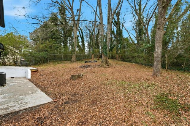 677 Tarkington Road S, Stone Mountain, GA 30088