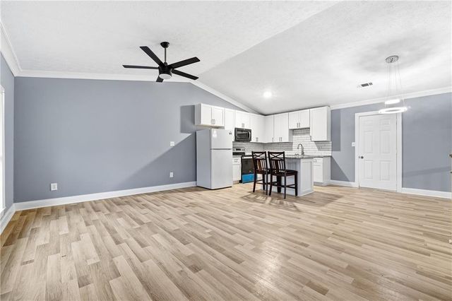 677 Tarkington Road S, Stone Mountain, GA 30088