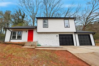 677 Tarkington Road S, Stone Mountain, GA 30088