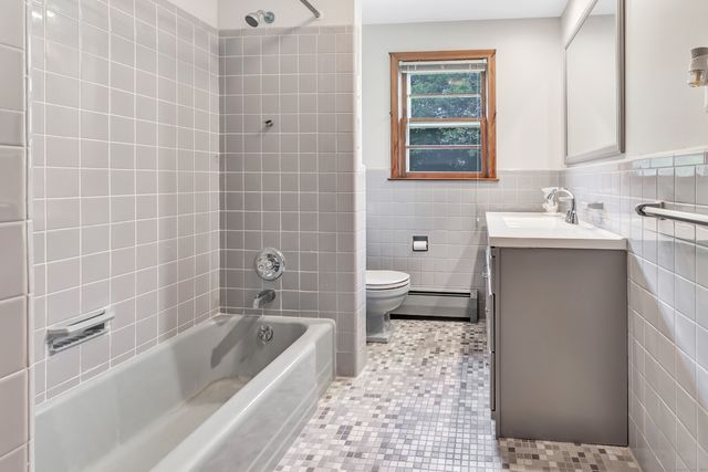 15 Turner Drive, North Haven, CT 06473